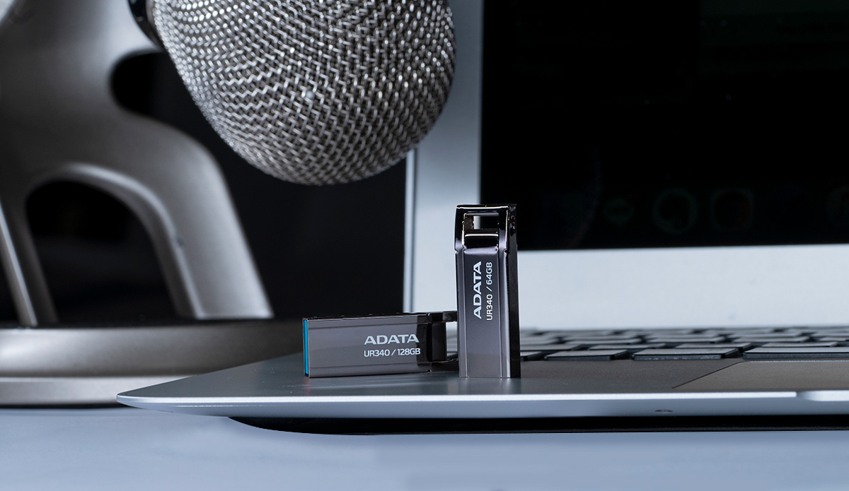 Memoria USB ADATA Royal UR340 - 128GB - USB 3.2 - Negro - AROY-UR340-128GBK Memoria USB ADATA Royal UR340 - 128GB - USB 3.2 - Negro - AROY-UR340-128GBK