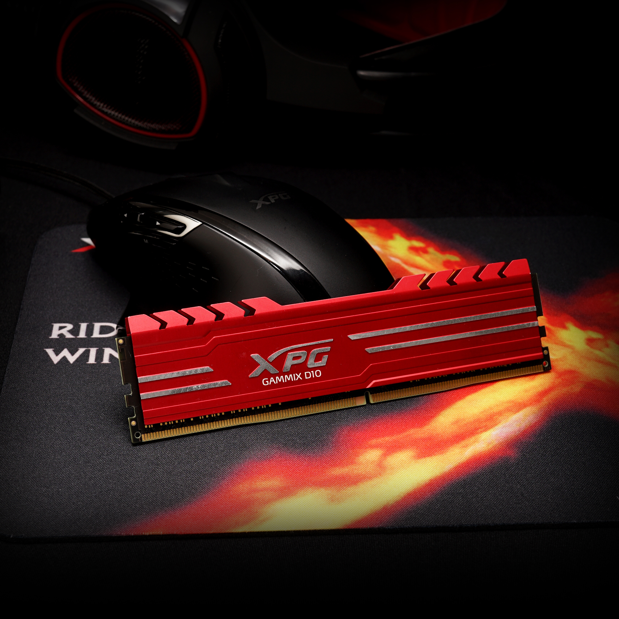 Memoria Ram Adata Xpg Gammix D10 Ddr4 8Gb 3000Mhz - AX4U30008G16A-SR10 Memoria Ram Adata Xpg Gammix D10 Ddr4 8Gb 3000Mhz - AX4U30008G16A-SR10