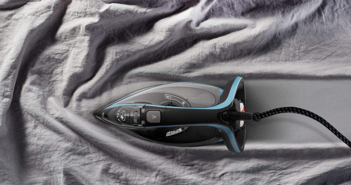 Tefal TurboPro FV5695 Steam iron Durilium AirGlide Autoclean soleplate – image 5