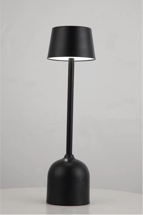 LRP10N Pyramidea Black Aluminium 2000K-6500K