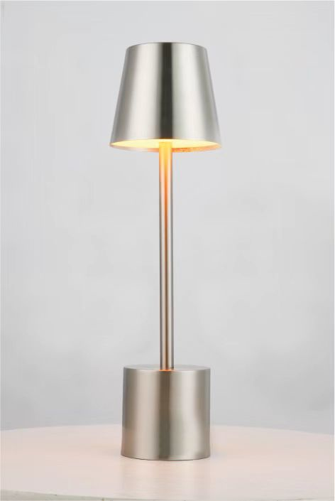 Pyramidea LRP11S فضي ألومنيوم تصميم إضاءة
