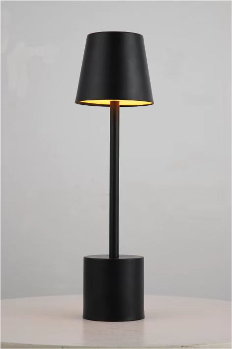 Pyramidea LRP11N ضوء تصميم ألومنيوم أسود