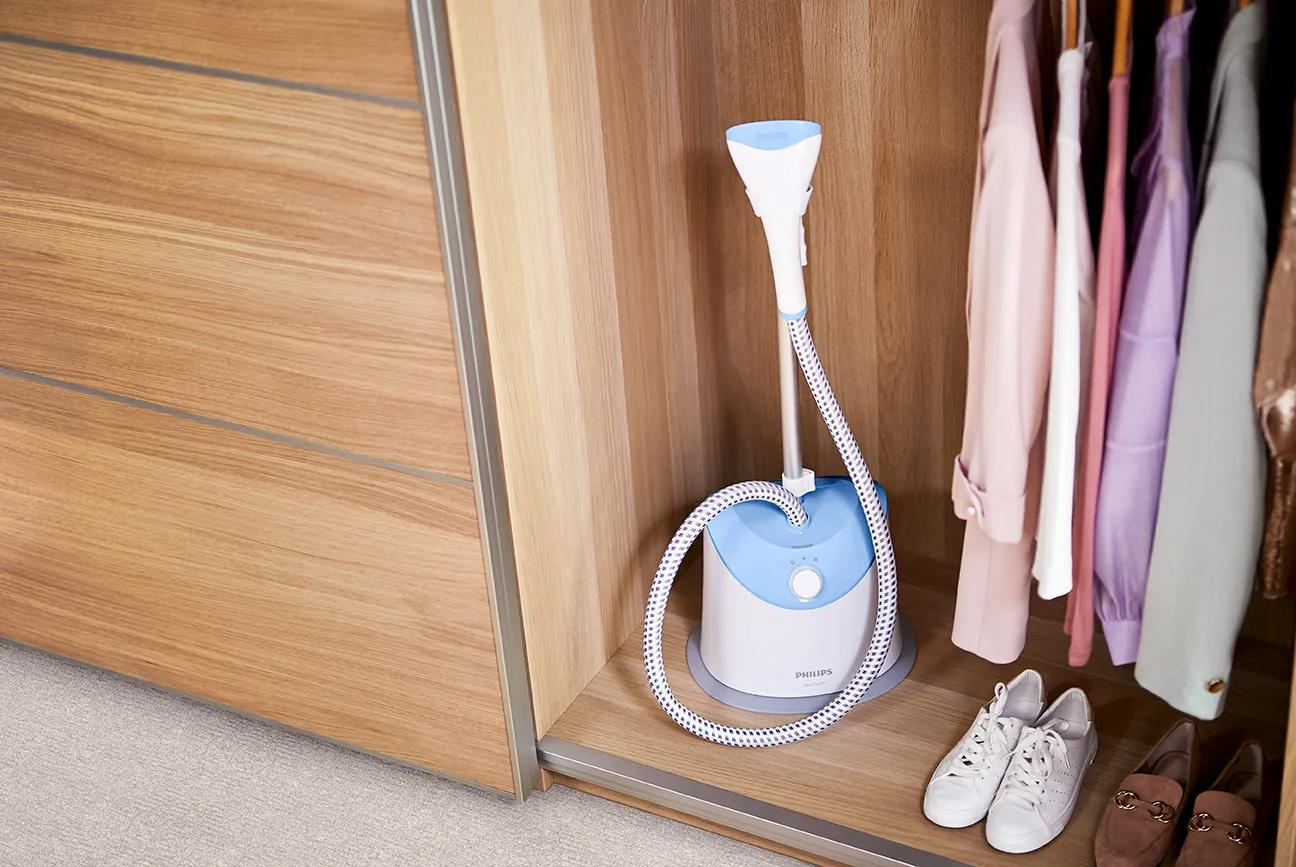 Philips GC482 Handheld garment steamer – image 3