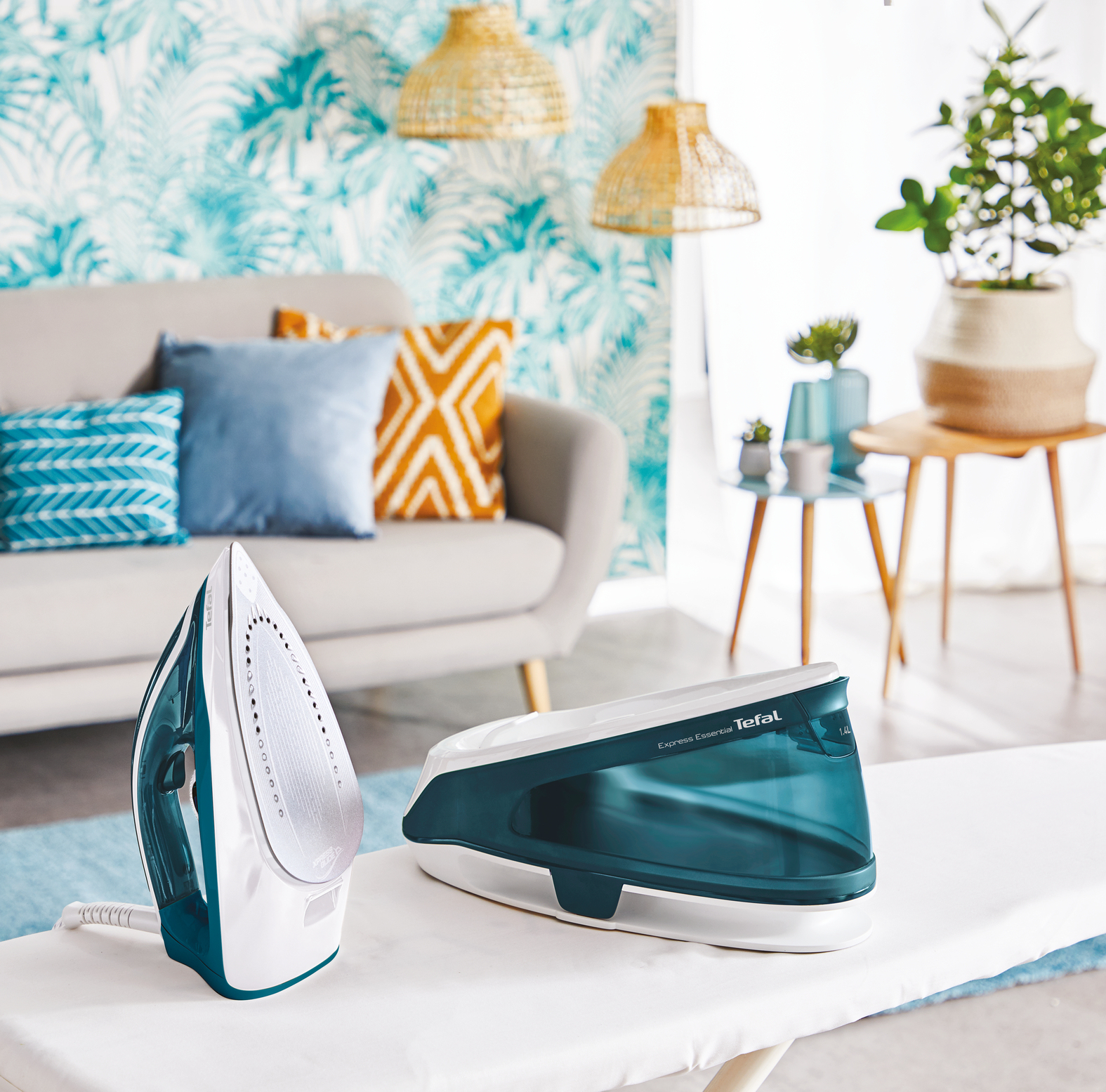 Tefal SV6115 steam ironing station – image 8