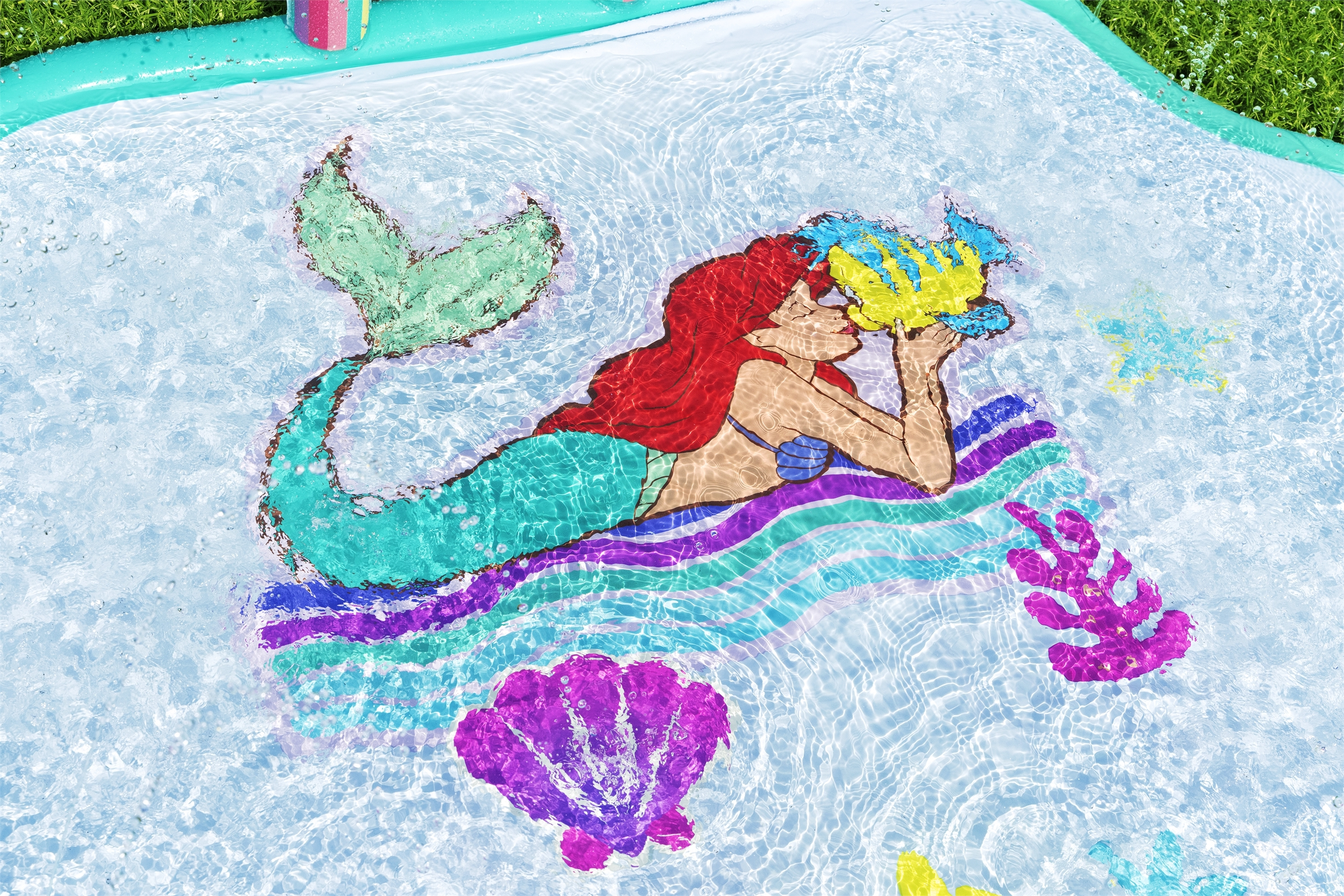 صورة Bestway Disney Little Mermaid Splash Pad 1.63m x 1.45m