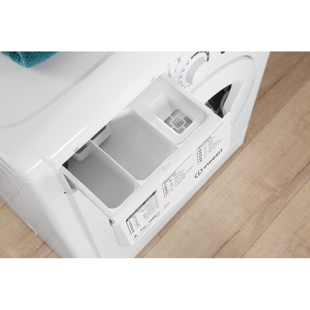 Indesit EWDE 7145 W UK – image 9