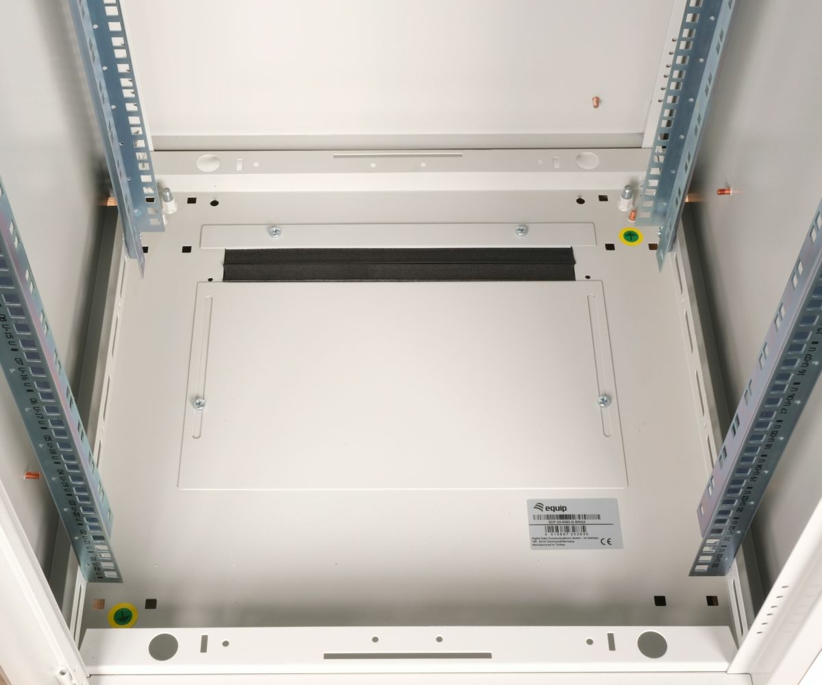 Equip Dynamic Flex 19' Cabinet, 22U – image 4
