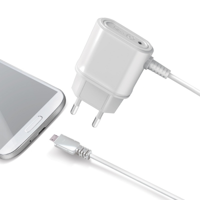 Celly TCMICROW mobile device charger Universal White AC Indoor