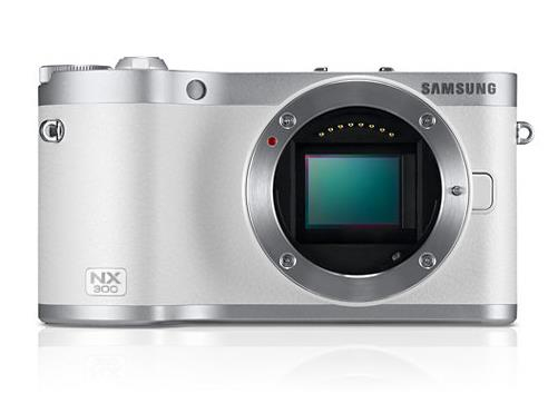 Samsung 300 + 18-55 mm – image 8