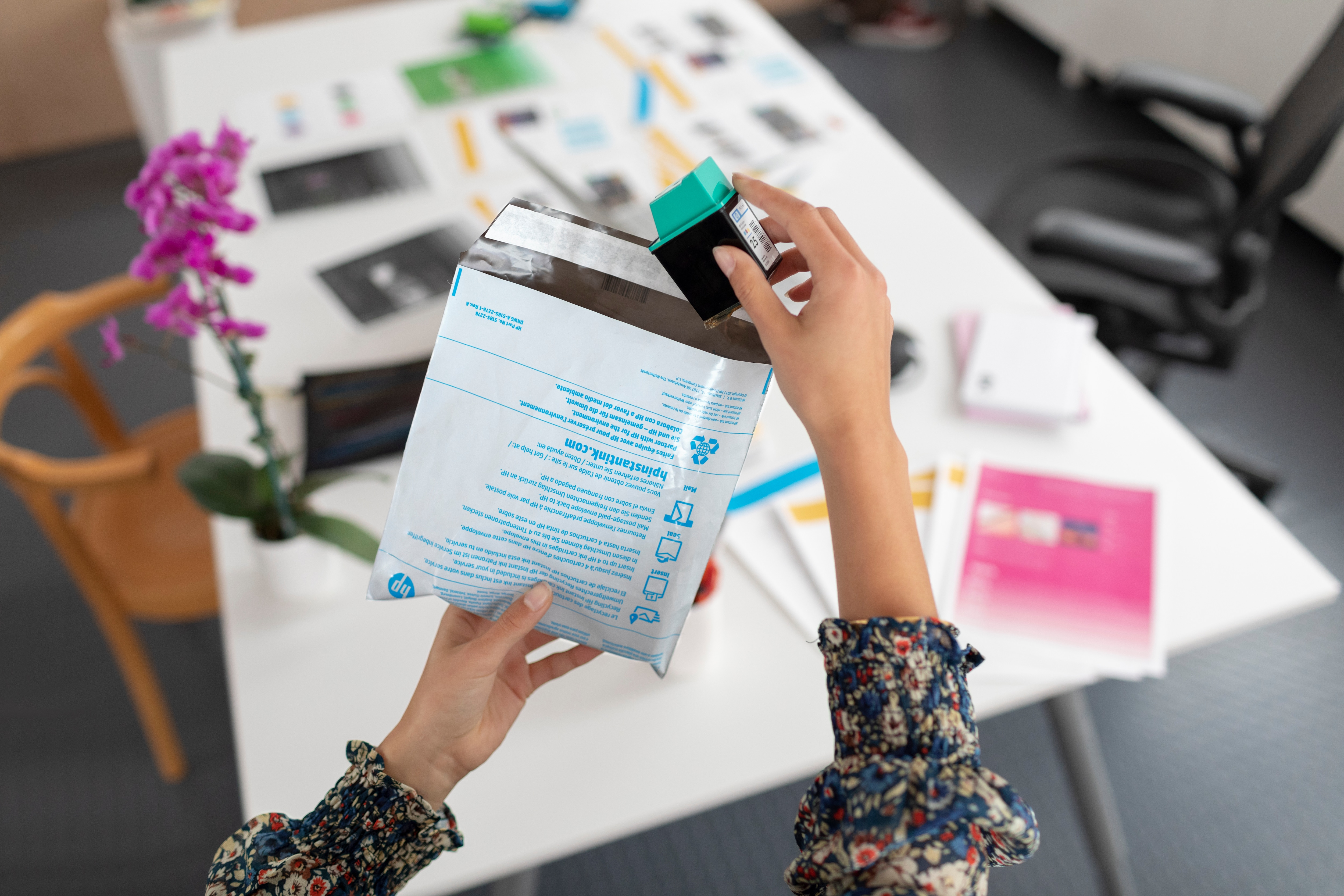 INK JET HP ORIG. MULTIPACK CR712AE Nº951XL+ PAPEL A4