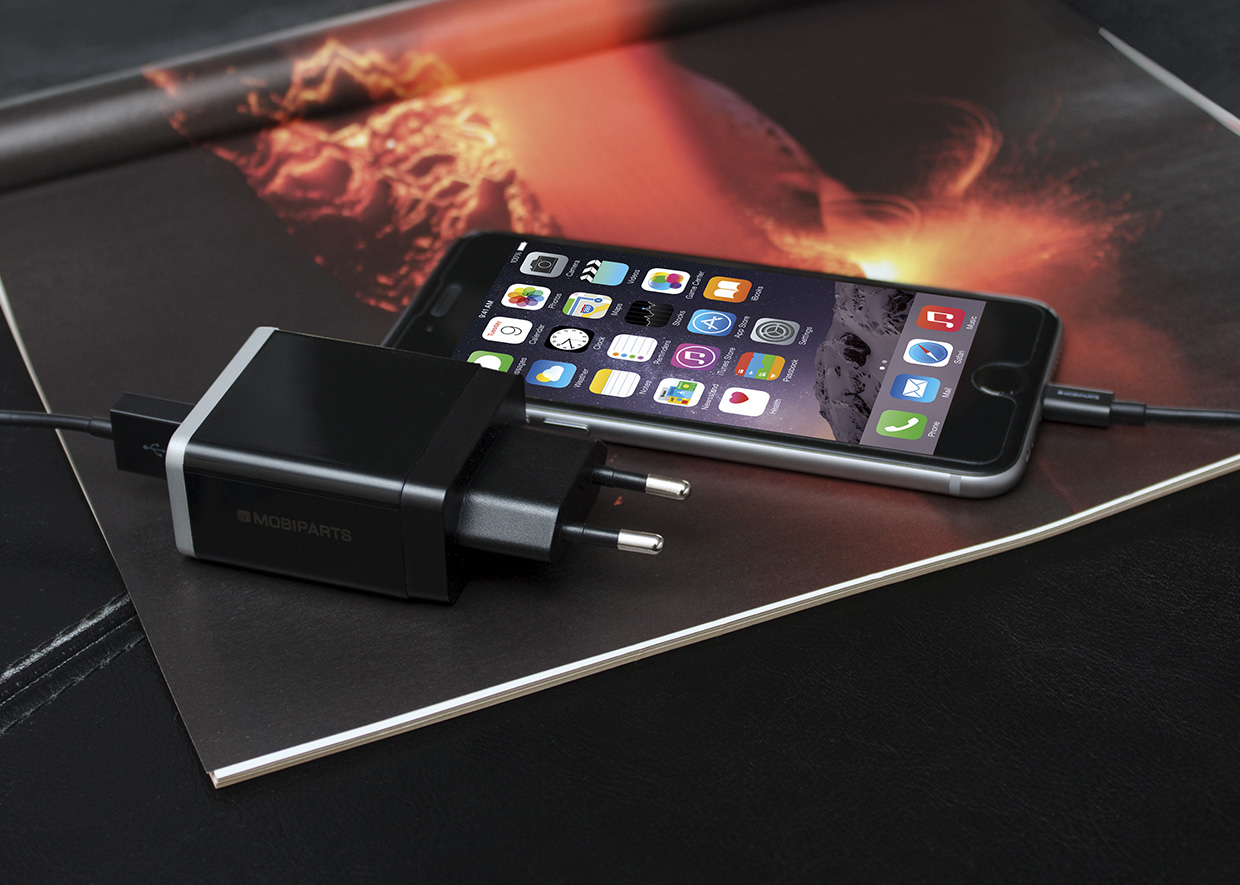 Mobiparts Wall Charger Dual USB 2.4A + Micro USB Cable Black – image 4