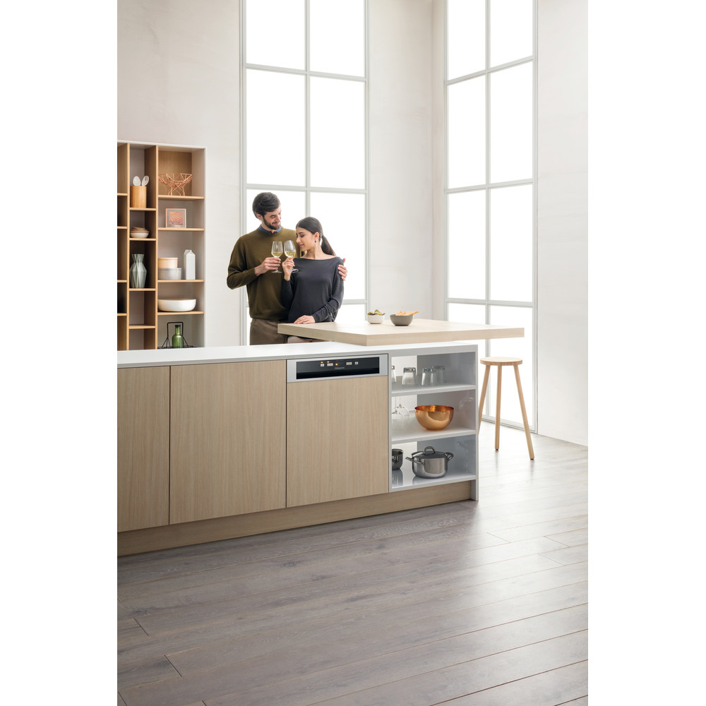 Hotpoint HBC 2B19 X UK – image 5