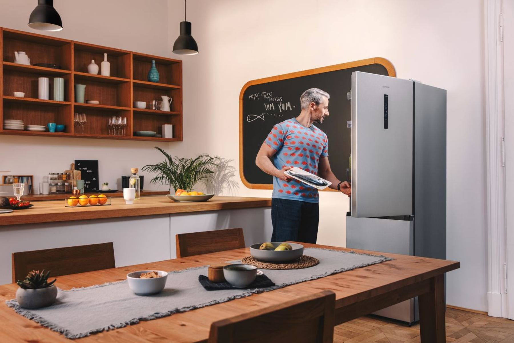 Gorenje Fristående kyl /frysskåp med Multiflow 360° för jämn kylning på alla hyllor och NoFrost Plus som eliminerar behovet av avfrostning. Fast Freeze fryser s – image 8