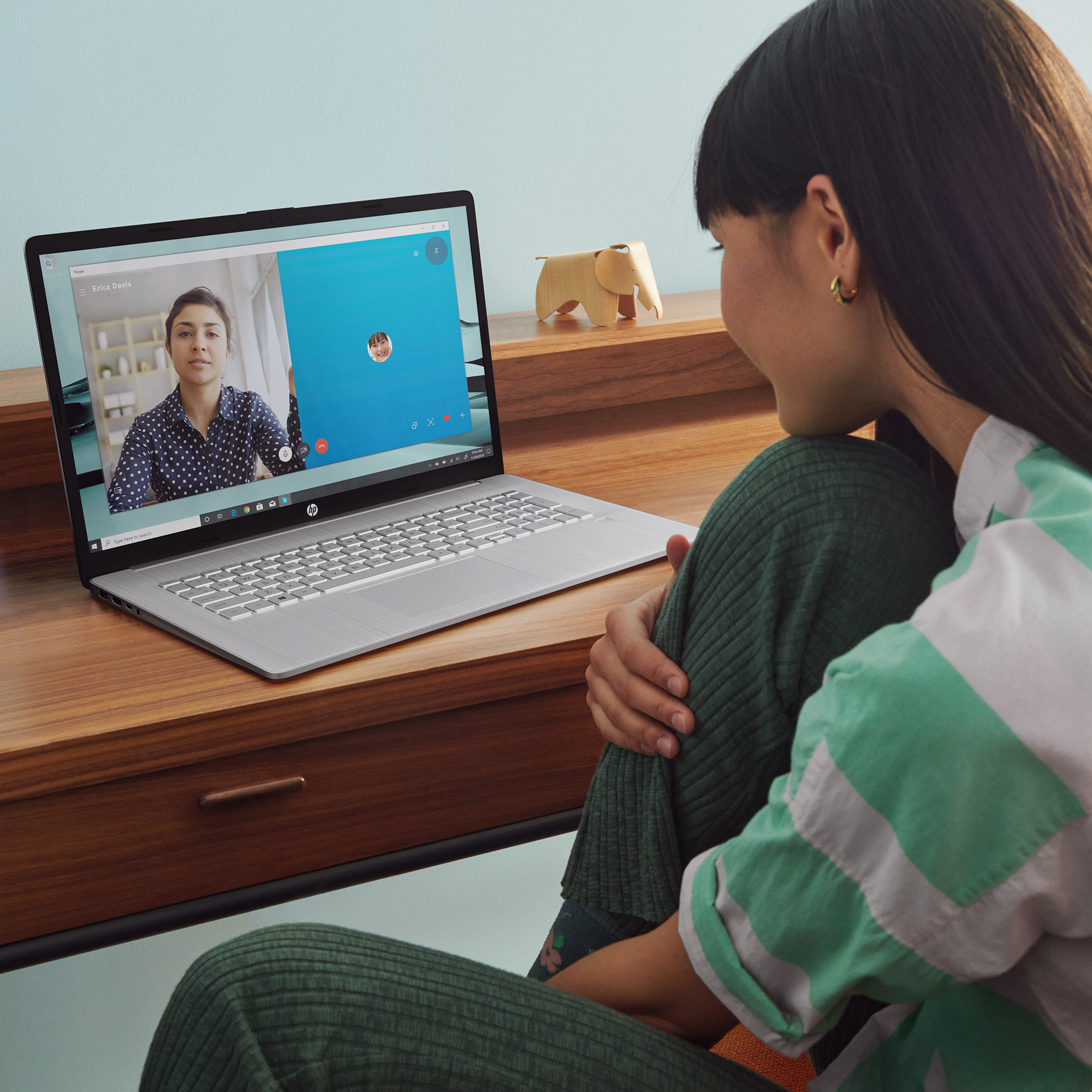 HP 17-cn4047nr Intel Core 7 150U Laptop – image 6