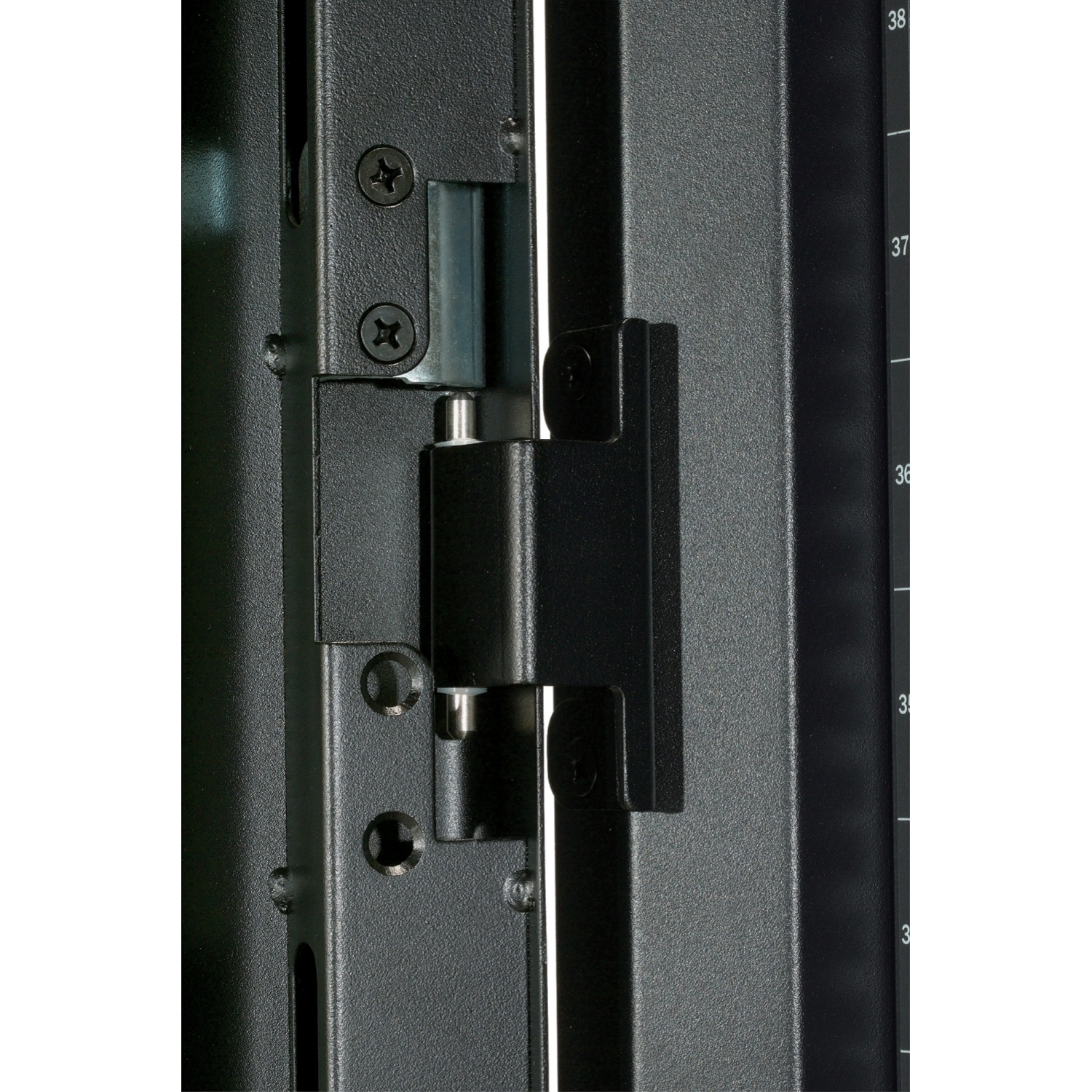 APC NetShelter SX, Server Rack Enclosure, 42U, Black, 1991.4H x 750W x 1070D mm. Type: Freestanding rack, Rack capacity: 4