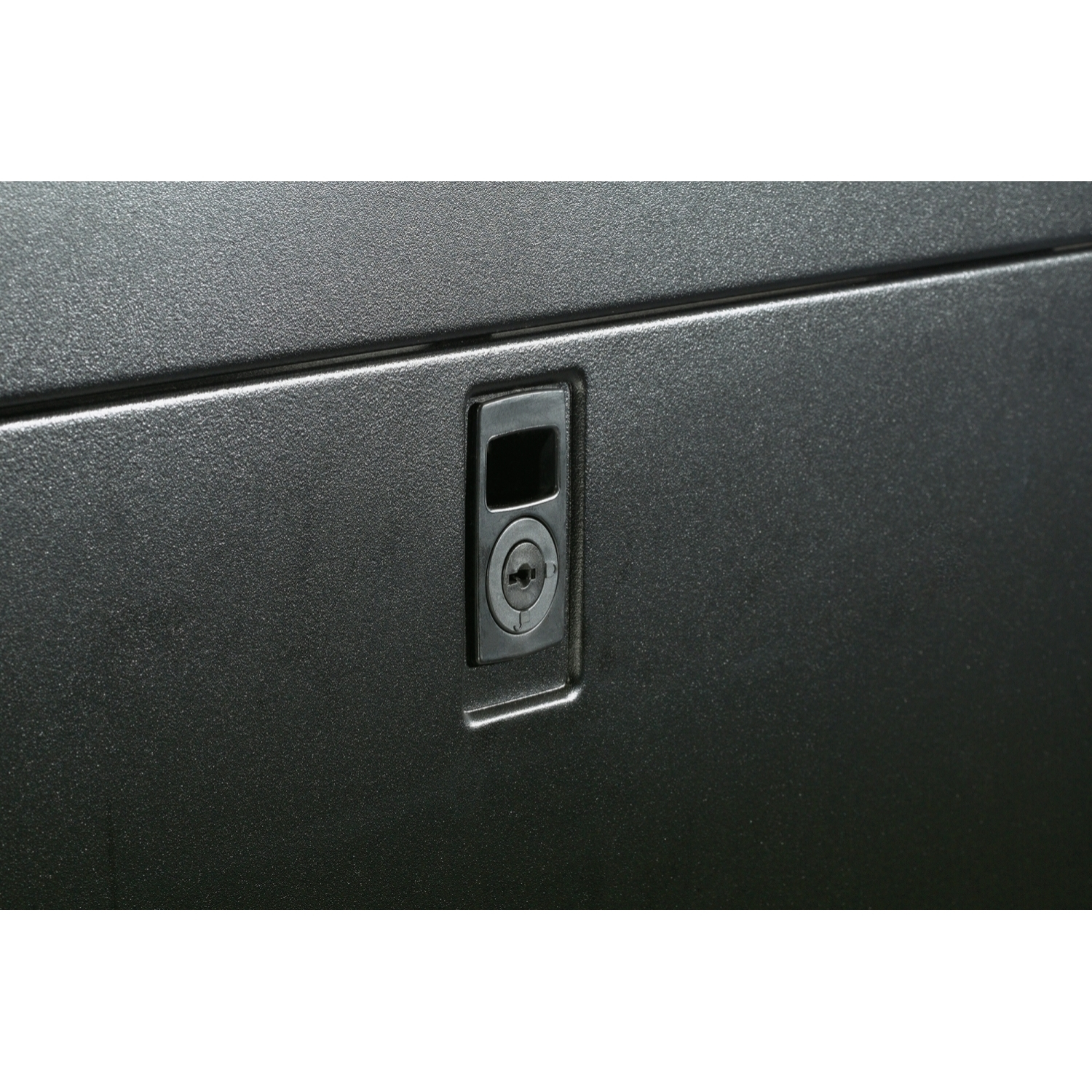 APC NetShelter SX, Server Rack Enclosure, 42U, Black, 1991.4H x 750W x 1070D mm. Type: Freestanding rack, Rack capacity: 4