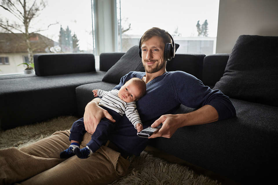 Philips TAH6005BK Wireless TV Headphones – image 2