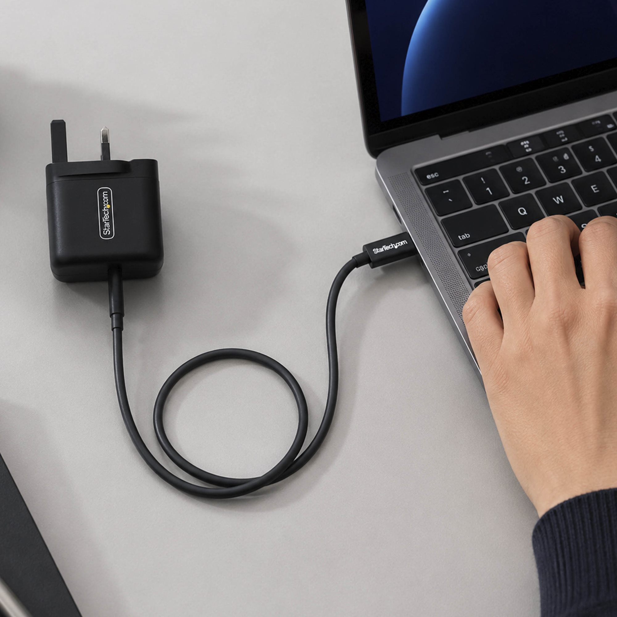 StarTech.com 65W USB-C Laptop Charger, GaN Charger with Power Adapter Brick for Dell, XPS, HP ProBook, MacBook Pro, Microsoft Surface Pro, Black – image 7