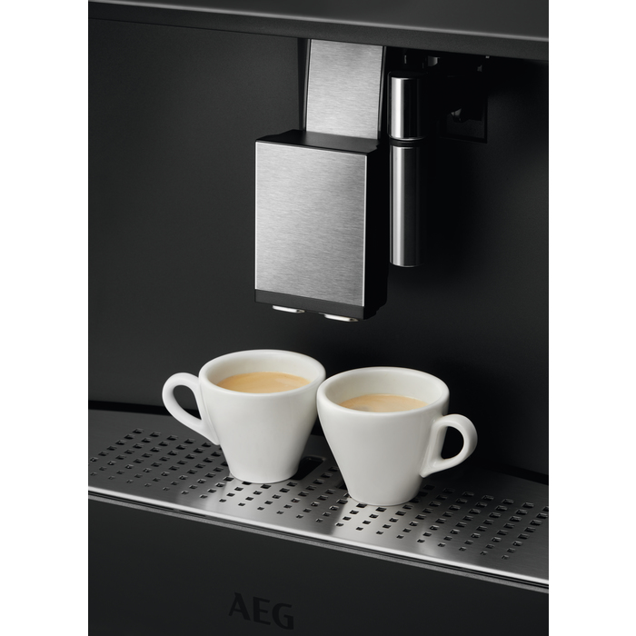 AEG KKK994500T Fully-auto Espresso machine – image 3