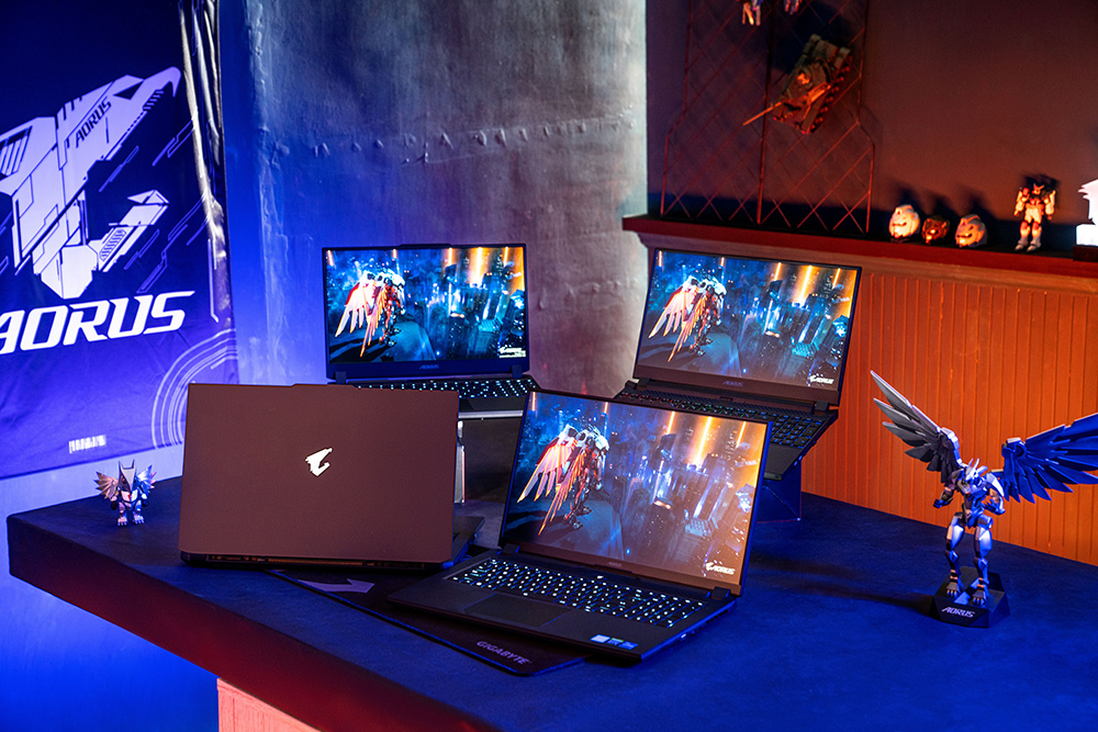 GIGABYTE 17 XE4 – image 9