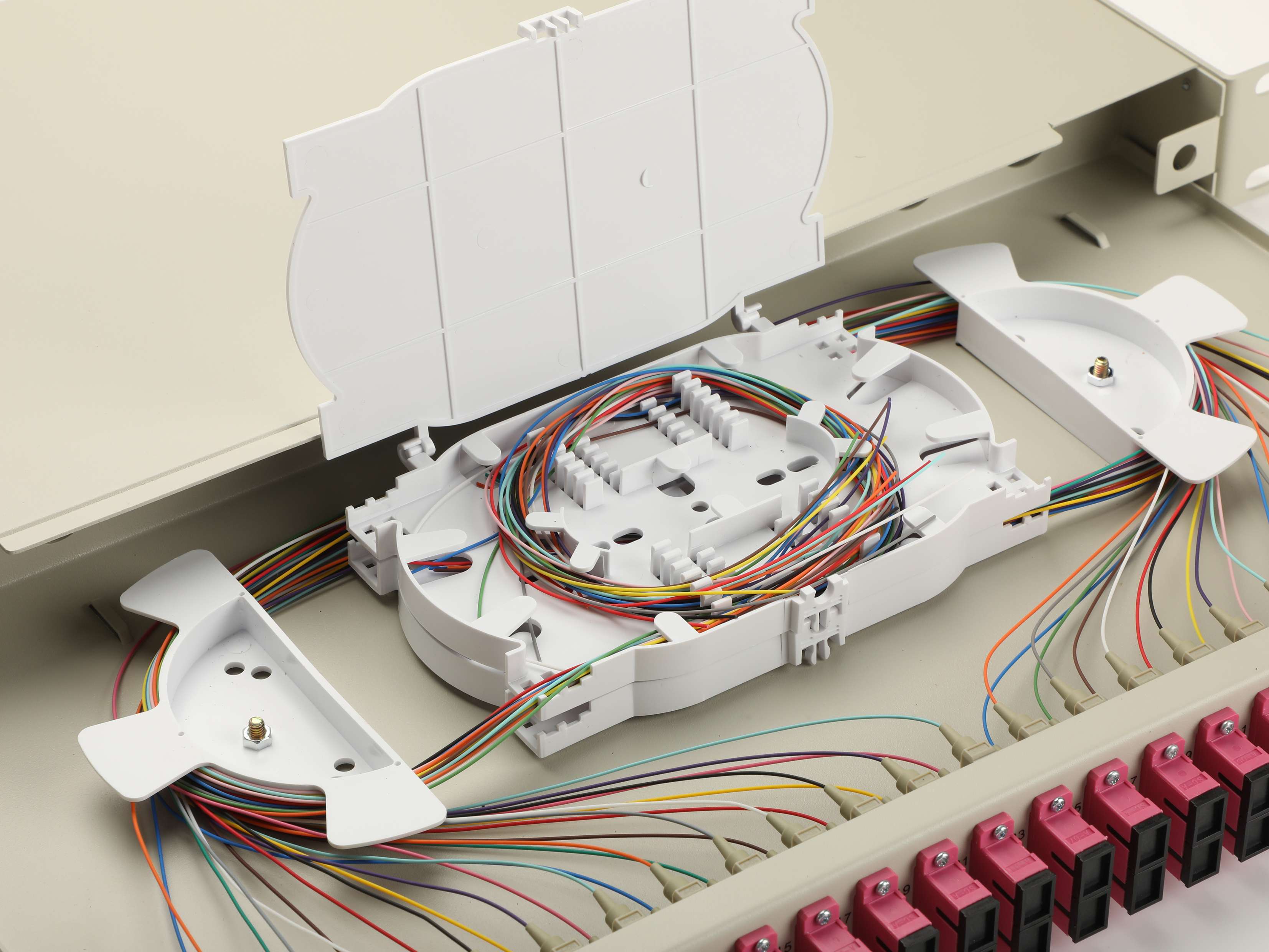 Equip LWL-Spleißkasten 24-Port SC-Duplex OM4 1U komplett  gr