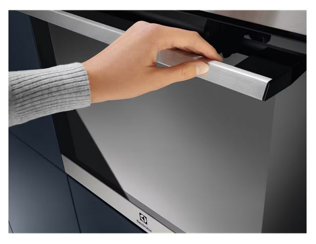 Electrolux EOH4P16BX oven – image 3
