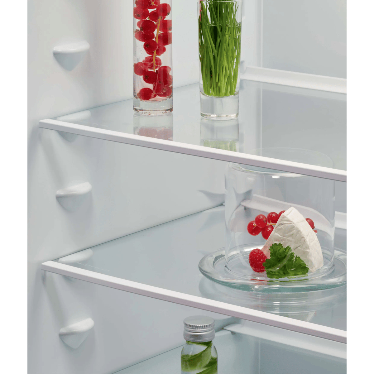 AEG NSF6D181ES combi-fridge Built-in – image 4