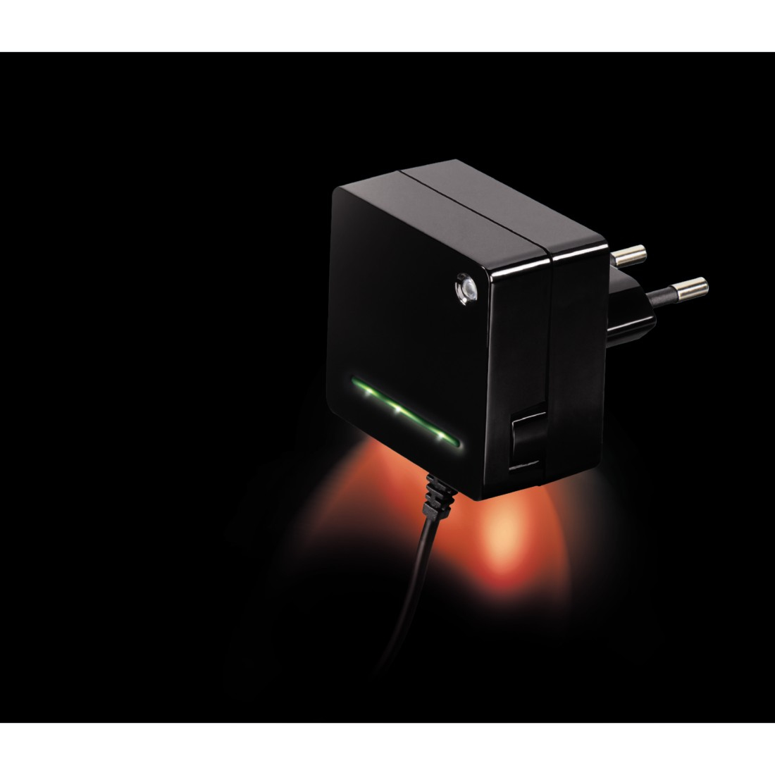 Hama Opal Mobile phone, Smartphone Black USB Indoor – image 4