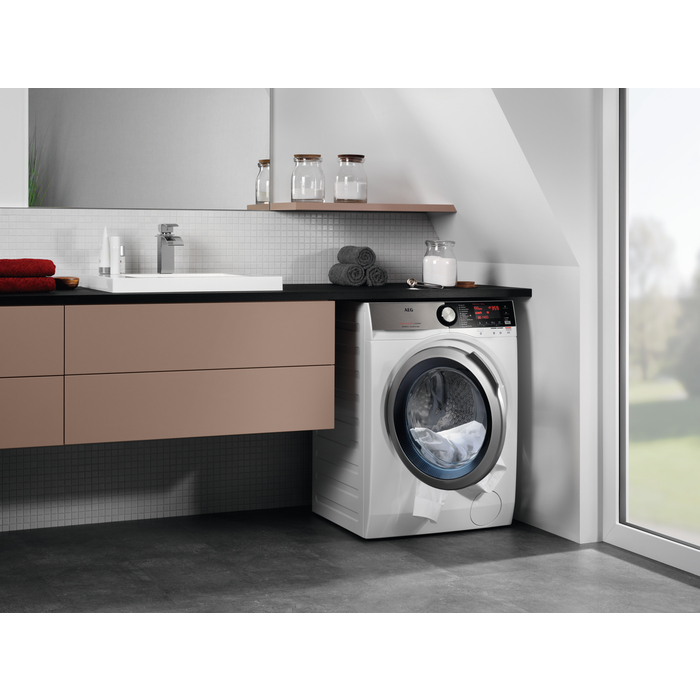 AEG L7WE86605 washer dryer Freestanding Front-load White – image 5