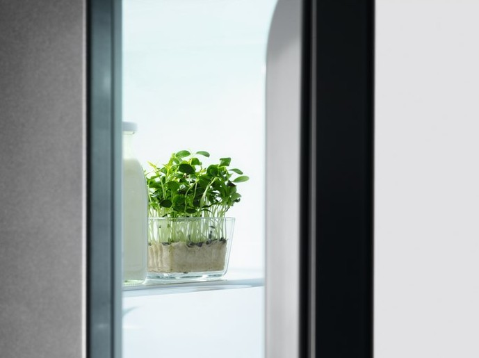 Electrolux ERC2105AOW fridge Built-in – image 3