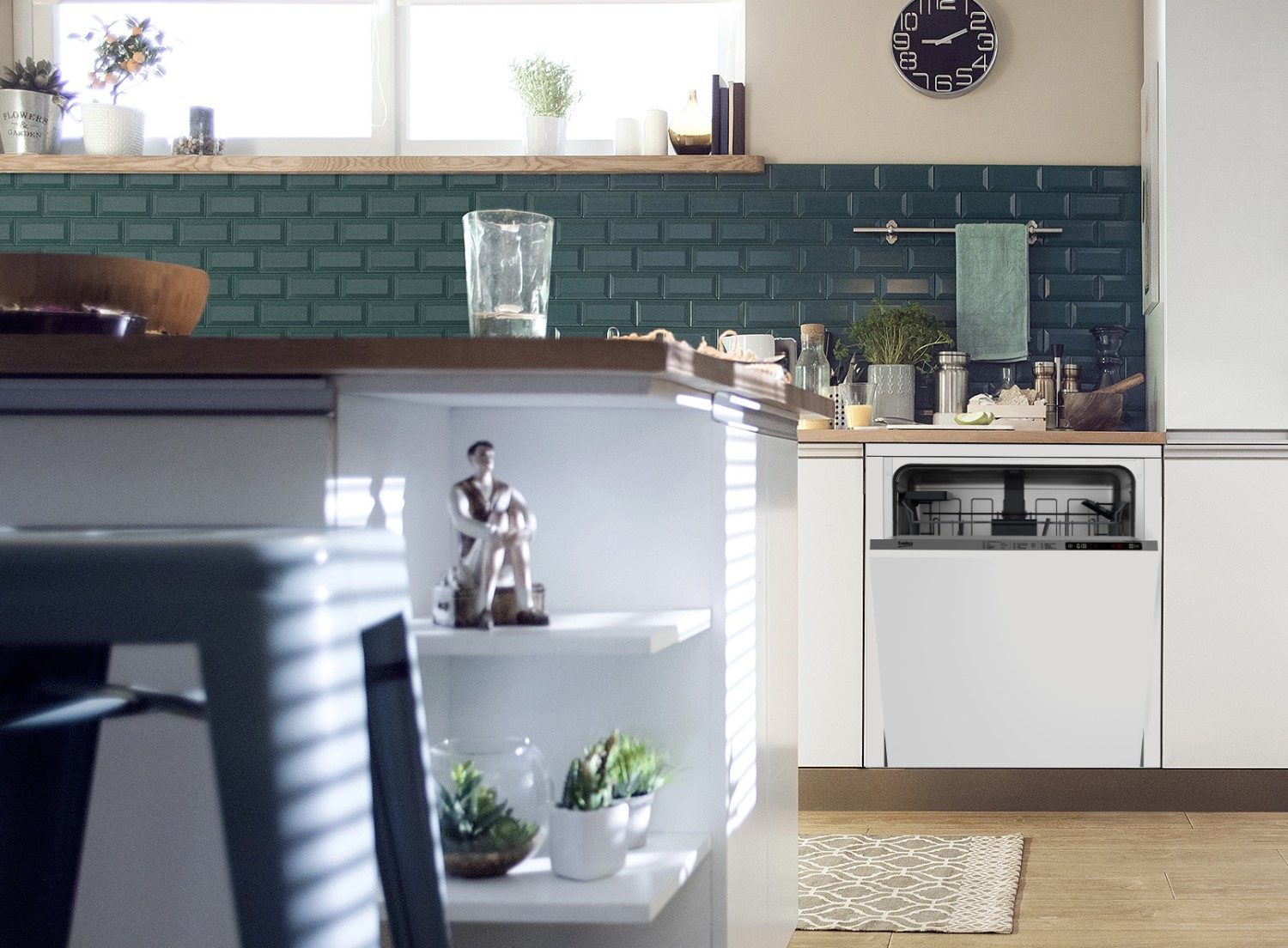 Beko DIN58S2 dishwasher Fully built-in 14 place settings – image 2