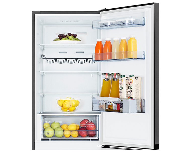 Hisense RB406N4AB1 fridge-freezer Freestanding – image 3
