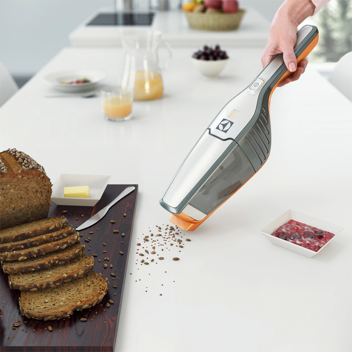 Electrolux ERGO13 2-in-1 stick vacuum Battery Dry Post motor filter Bagless – image 2