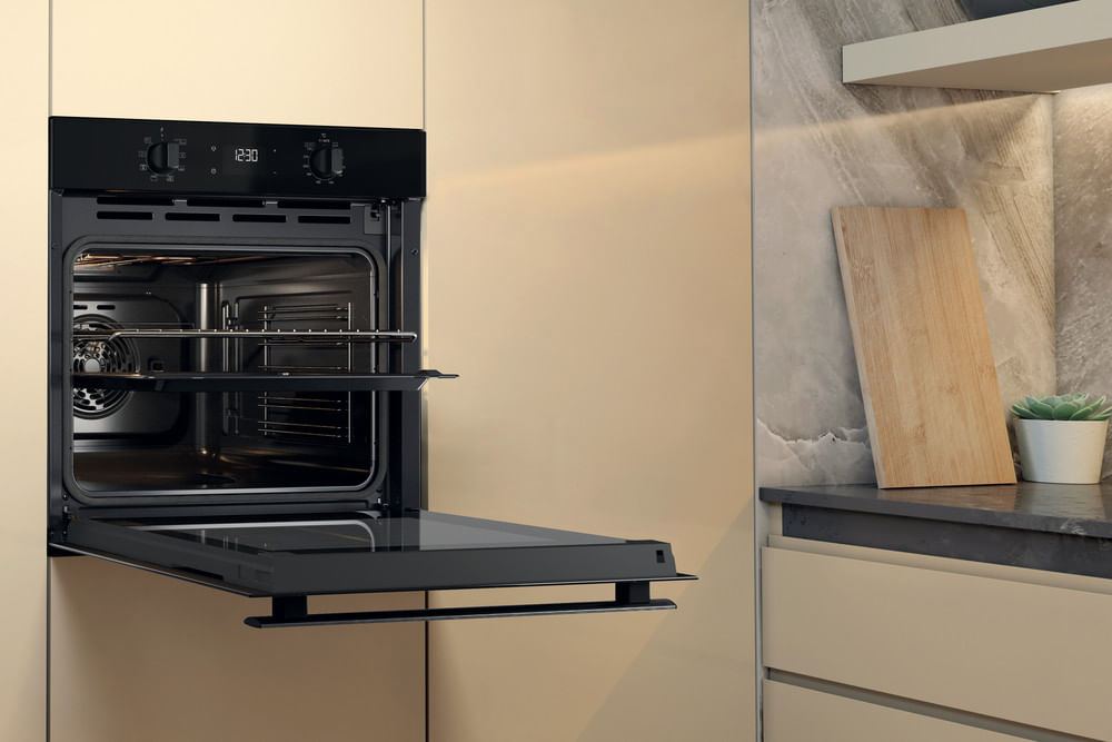 Whirlpool OWR551RR0B 71 L Black – image 9