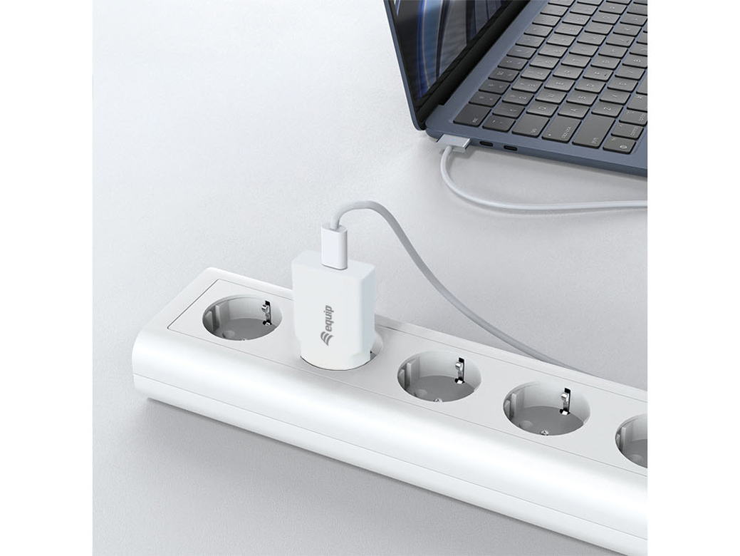 Equip Ladegerät 1Port USB-C PD3.0       GaN Slim 20W  ÜSS ws Ladegerät