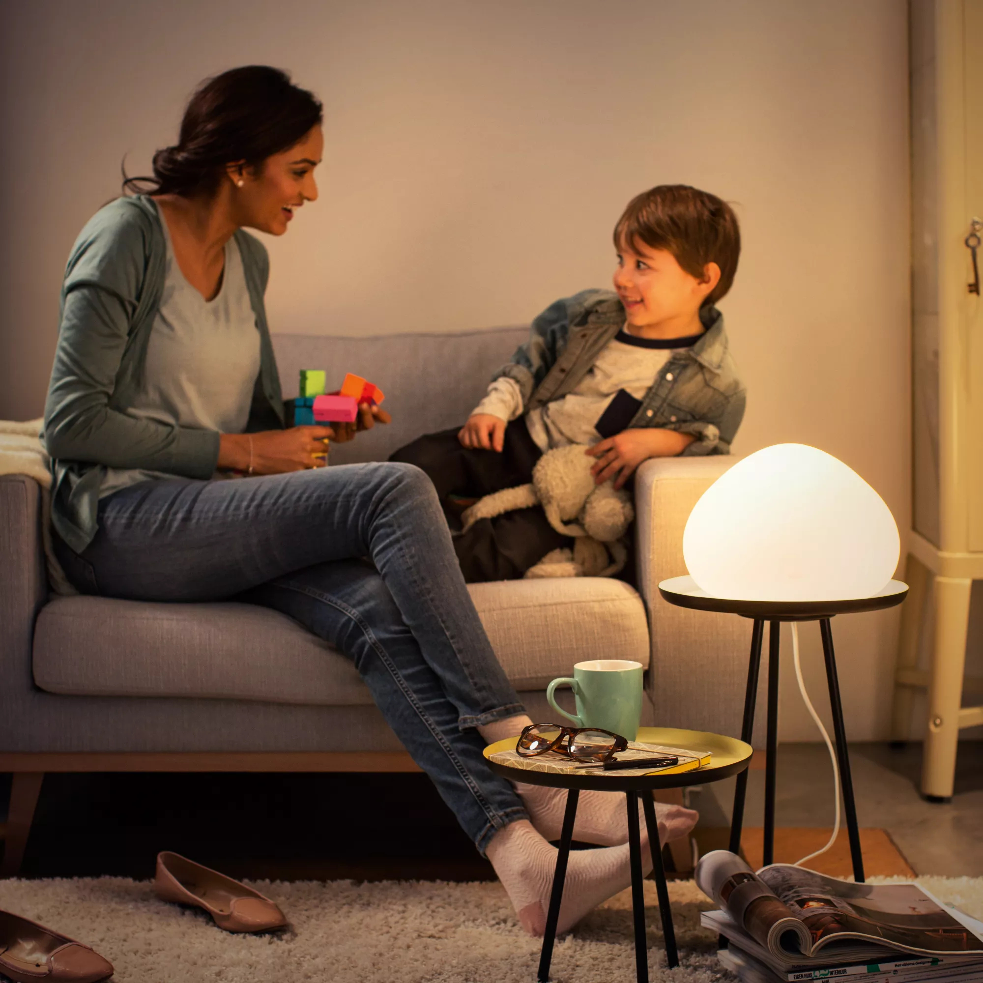 Philips by Signify Philips Hue White ambience Wellner table lamp – image 2
