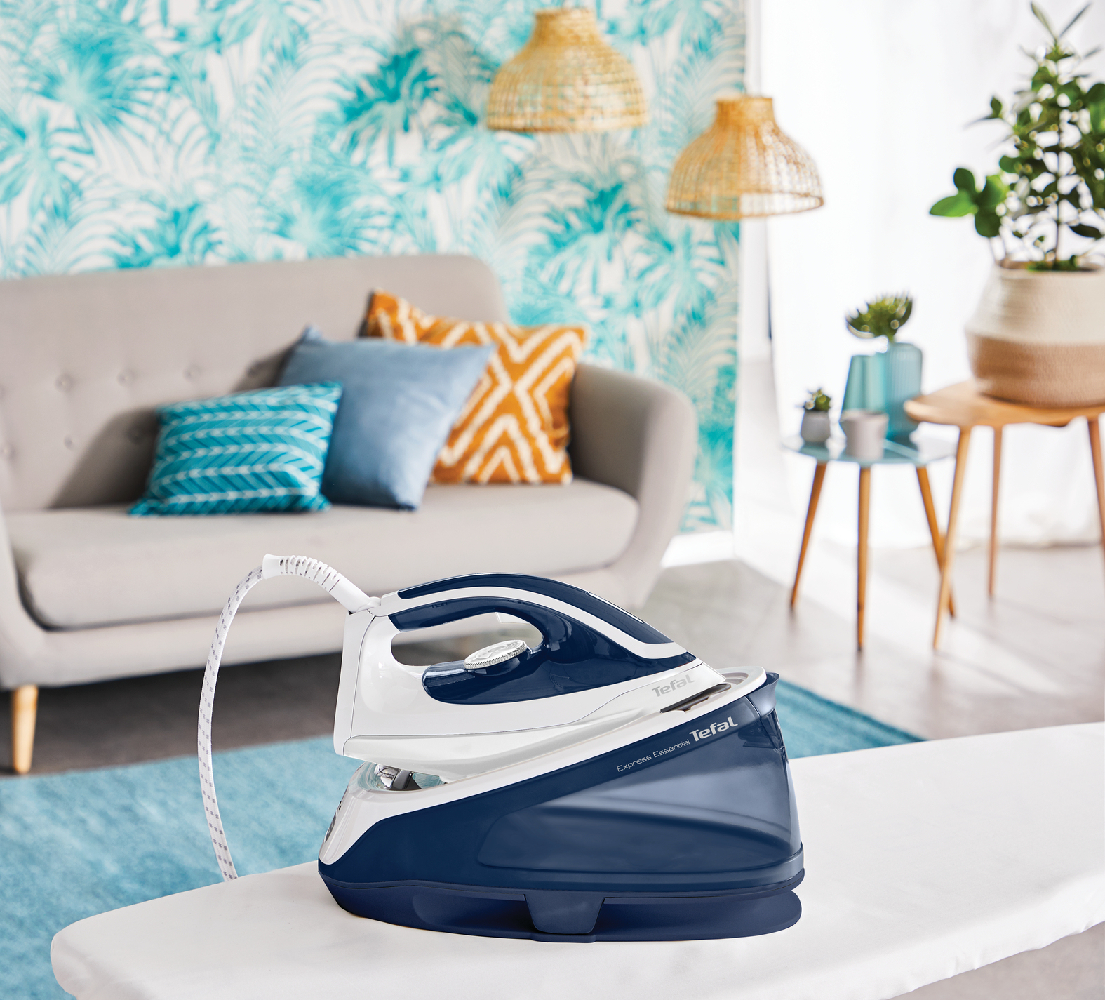 Tefal SV6116 steam ironing station – image 5
