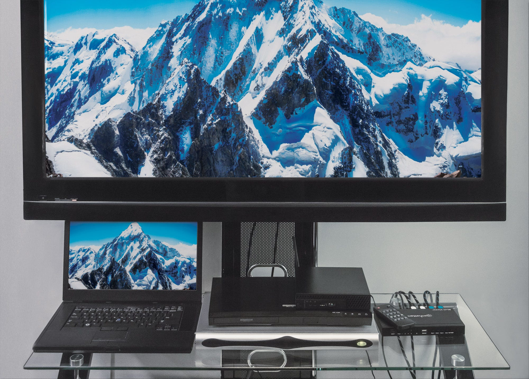 Manhattan 1080p 4-Port HDMI Multiviewer Switch, Switch with Four Inputs on One Display, Video Bandwidth Amplifier, Remote Control, Black, Three Year Warranty – image 2