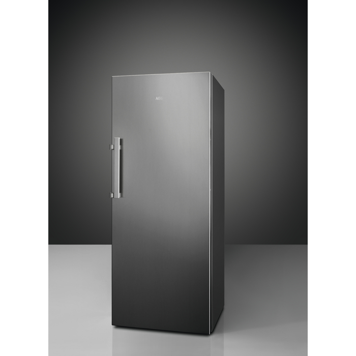 AEG RKB333E2DX fridge Freestanding – image 2