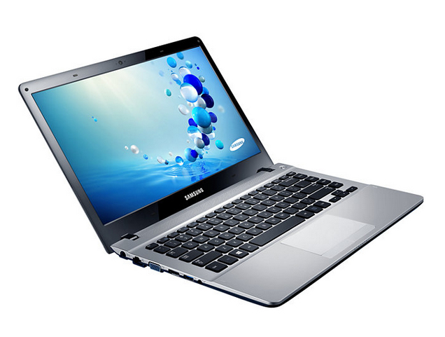 Samsung 4 NP450R4E Intel® Core™ i5 i5-3230M Laptop – image 9