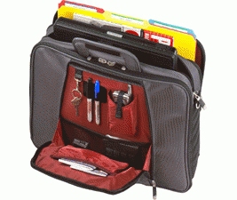 Targus 15.4" Monogram Case – image 2
