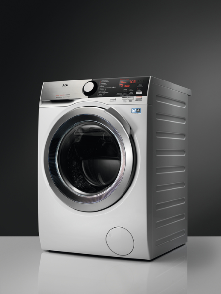 AEG L7WE786CBS washer dryer Freestanding Front-load White – image 2