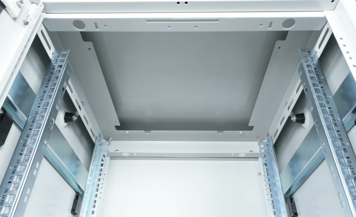 Equip Dynamic Flex 19' Cabinet, 22U – image 5