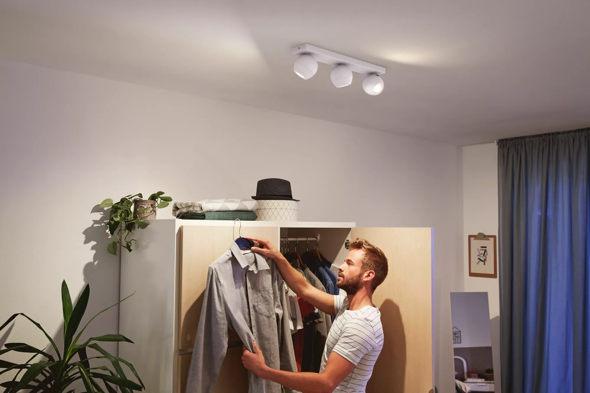 Philips by Signify Philips Hue White ambience Buckram triple spotlight – image 2