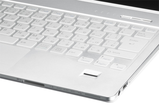 Fujitsu LIFEBOOK SH90/M Intel® Core™ i5 i5-4200U Laptop – image 4