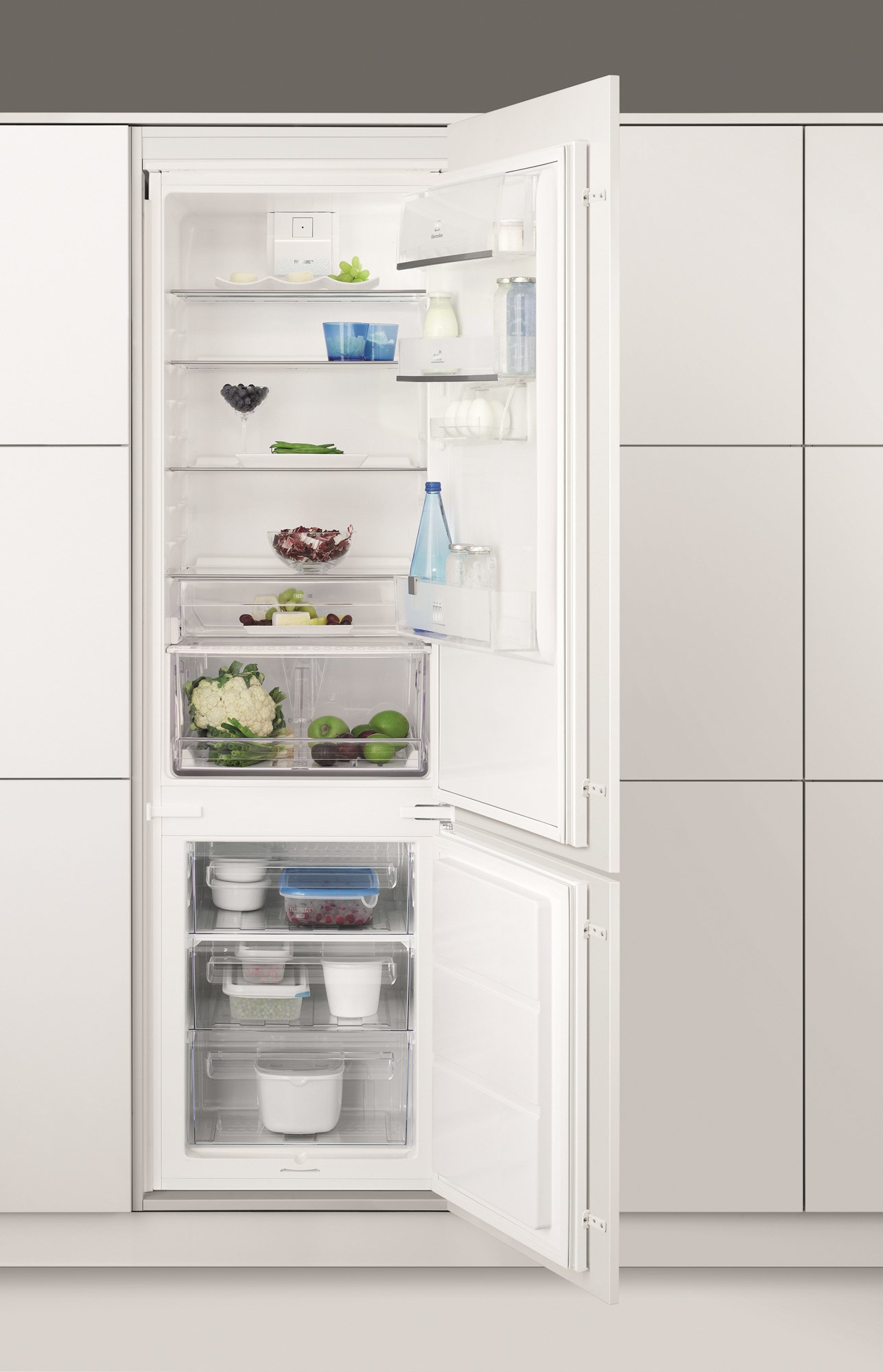 Electrolux ENN3114AOW fridge-freezer Built-in – image 2