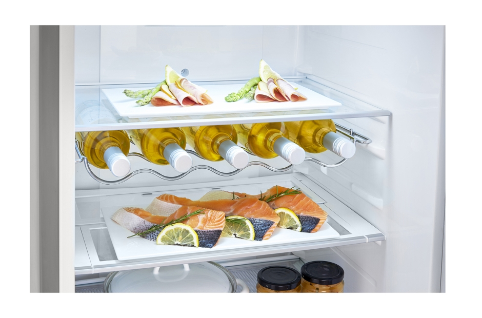 LG GBB60SAYXE fridge-freezer Freestanding – image 3