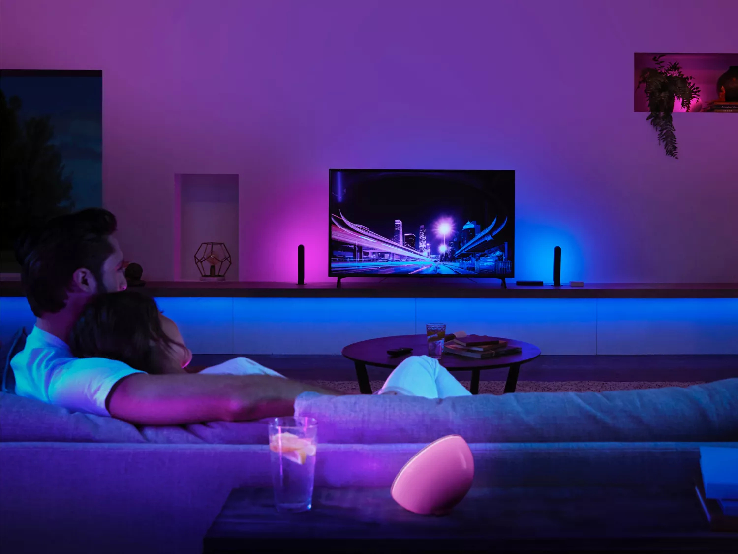 Philips by Signify Philips Hue Play HDMI Sync Box – image 8