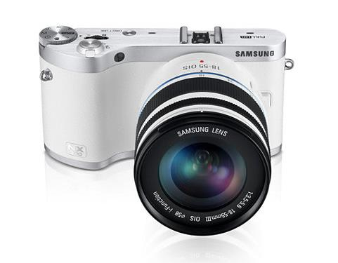 Samsung 300 + 18-55 mm – image 2