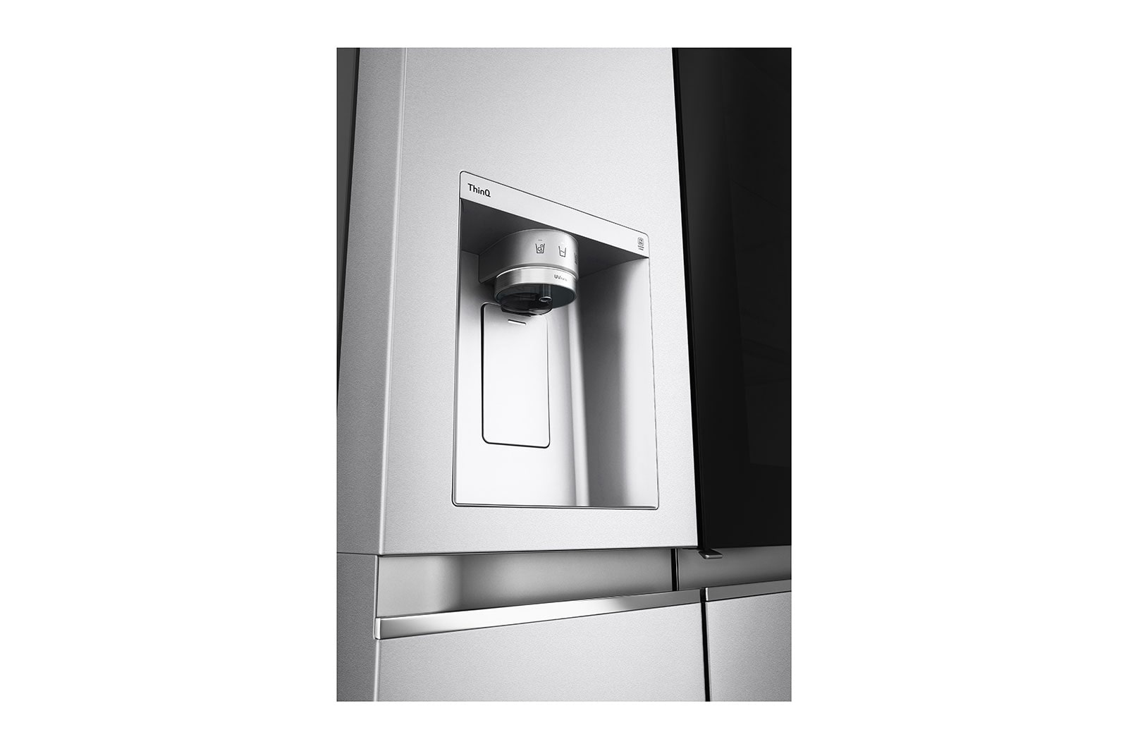 LG InstaView GSXV91MBAF side-by-side refrigerator Freestanding – image 8